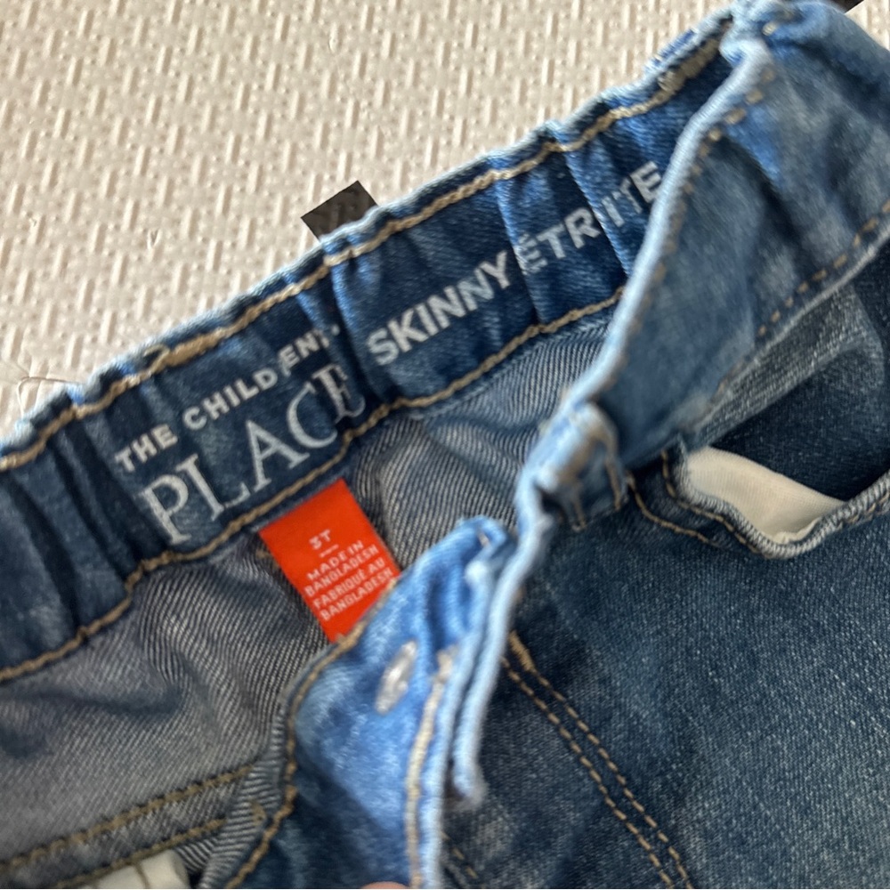 The Children’s Place Medium wash SkinnyJeans size 3T - Picture 2 of 4
